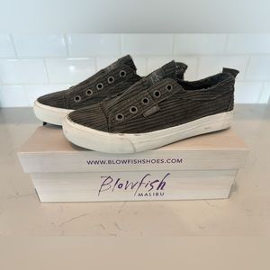 BLOWFISH CORDUROY GRAY WOMANS SHOES